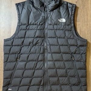 The North Face XXl vest